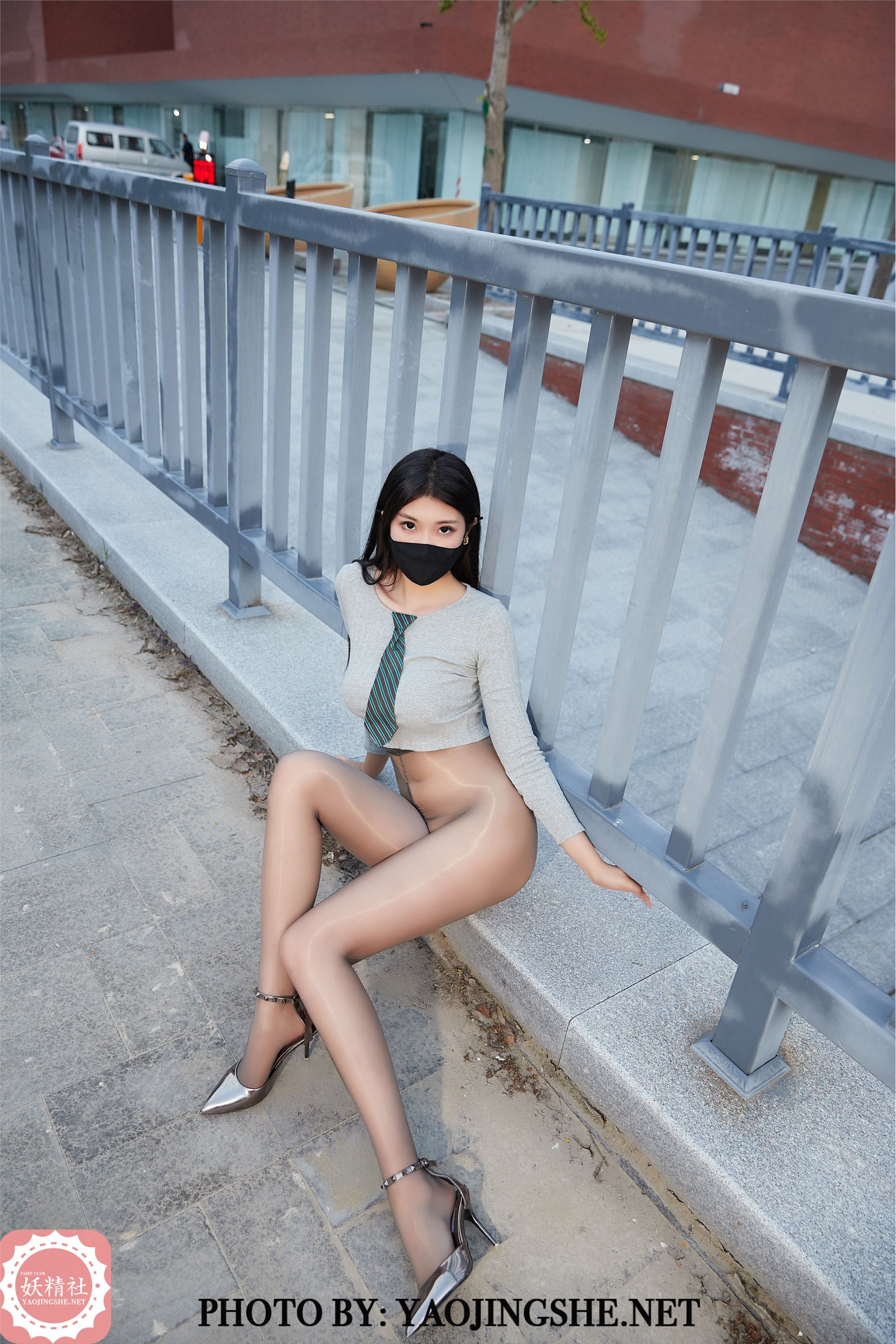 YAOJINGSHE 妖精社 T2044《苏伟-下班路上》